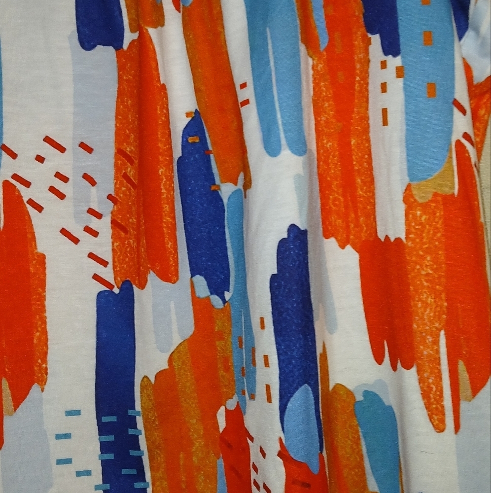 Miusey Colorful Abstract Women's Tank Top​ - Picture 5 of 7